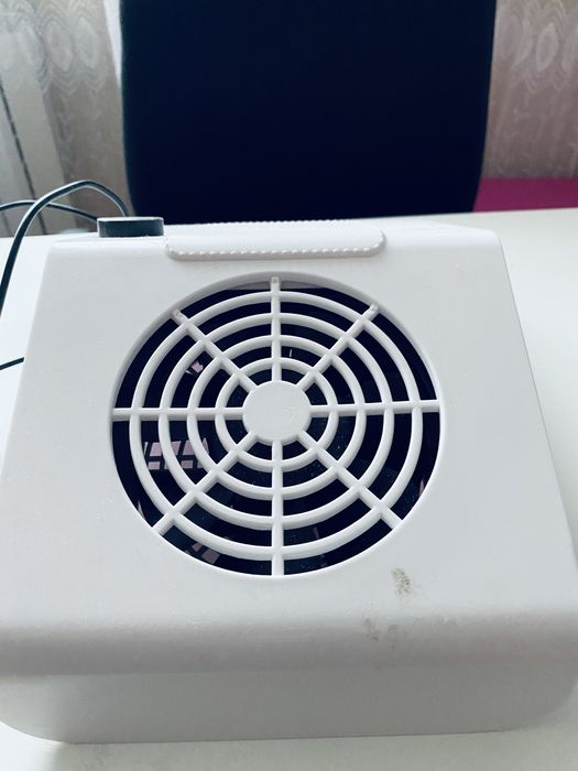 Для ногтей и мастеров маникюра