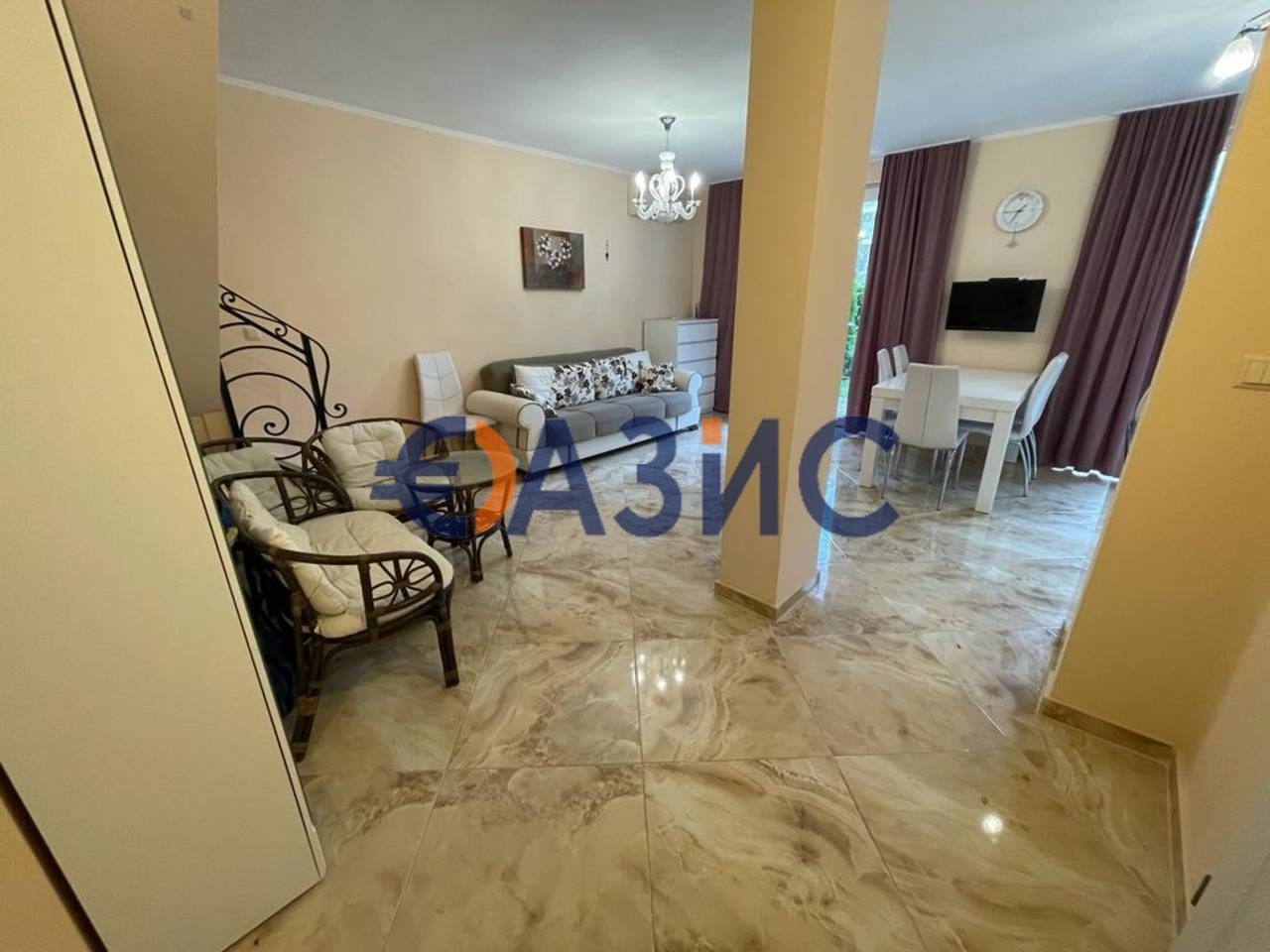 Продава се Тристаен апартамент в к.к. Слънчев бряг - 99 кв.м за 1717 €/кв.м - Снимка #2