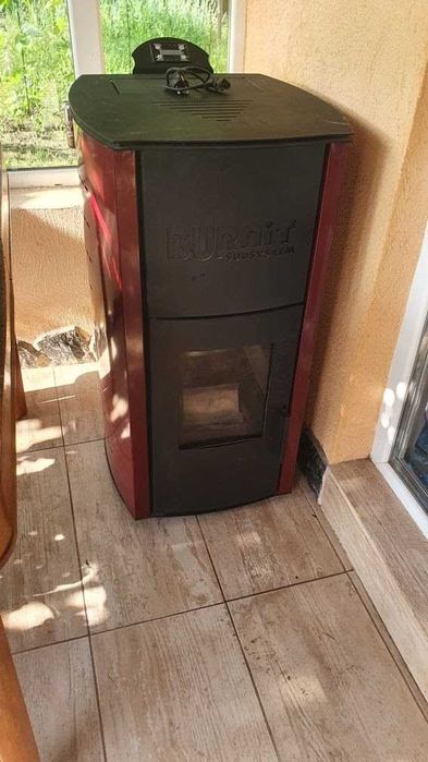 Пелетна камина с водна риза BURNIT Comfort PM 25 Kw.