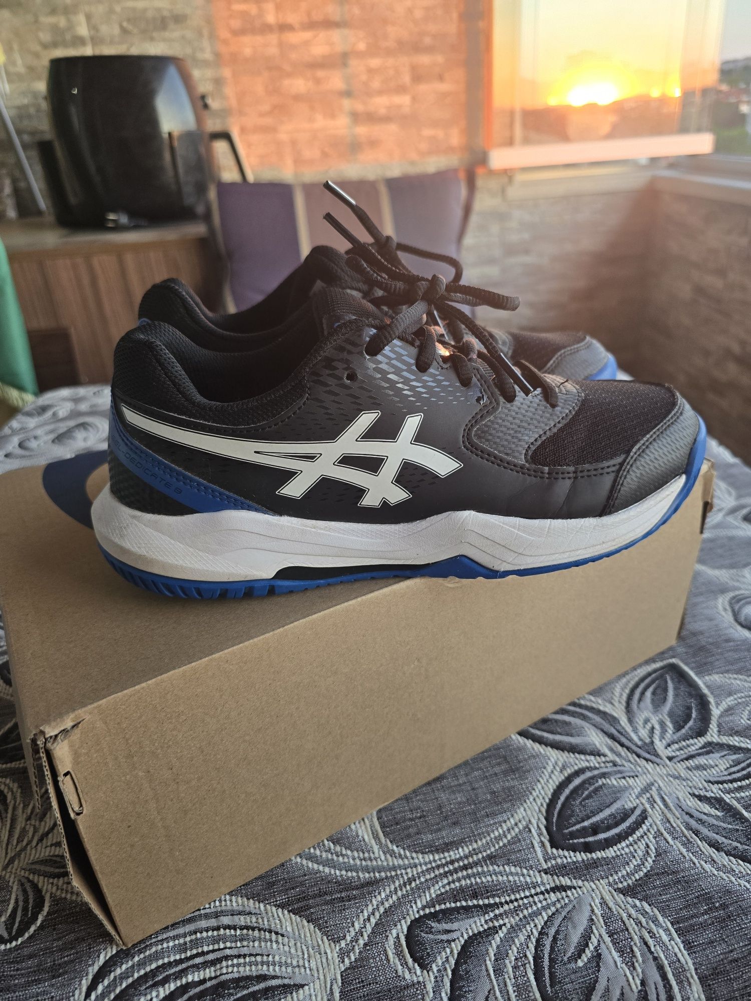 Маратонки за тенис Asics Delicate 8