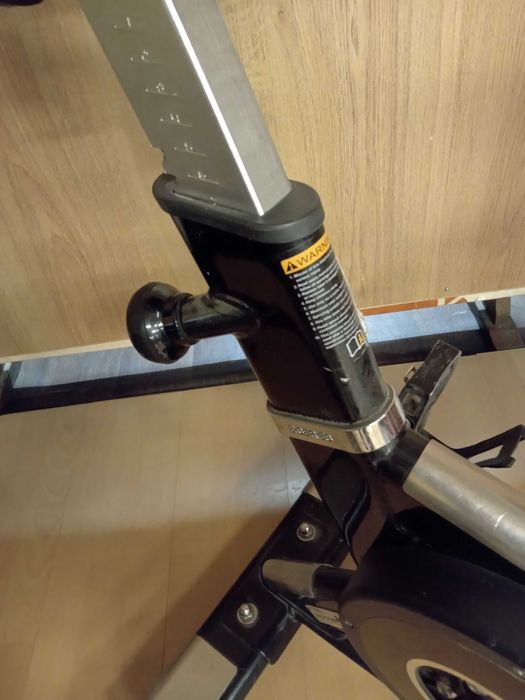 СПИН байк Tomahawk и лежанка за горна част гърди