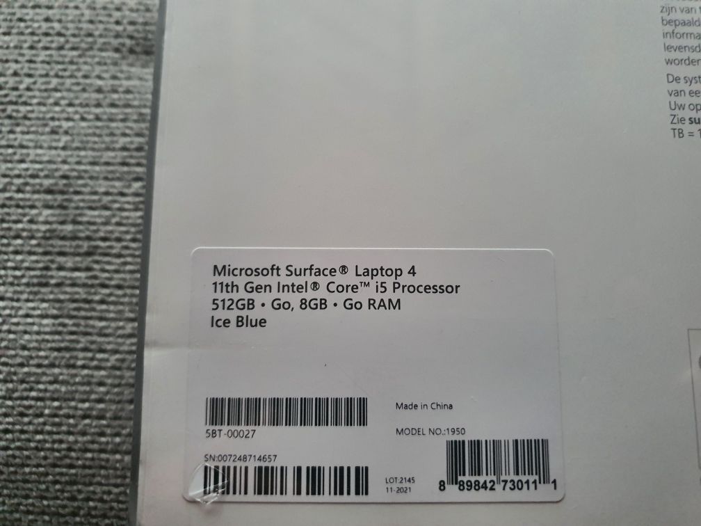 Vând laptop Microsoft Surface 4.13.5"