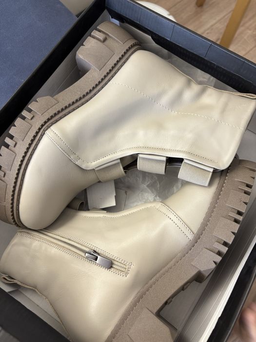 Продам сапоги новые