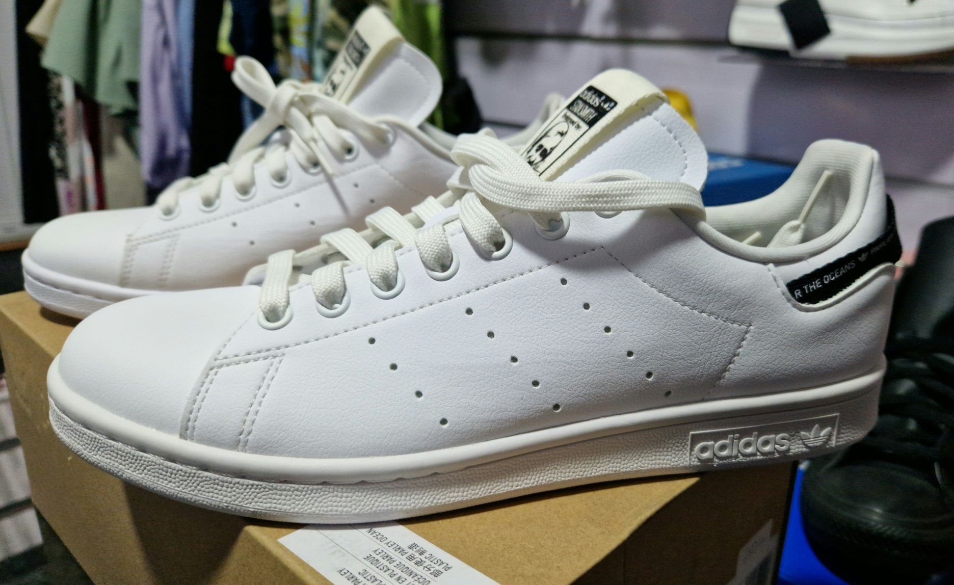 Adidas Stan Smith numărul 41