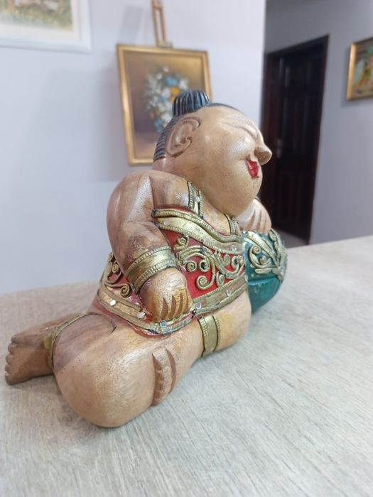 ексклузивна дървена скулптура: „детето на спокойствието“