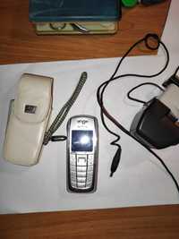 Телефон Nokia  с чехлом
