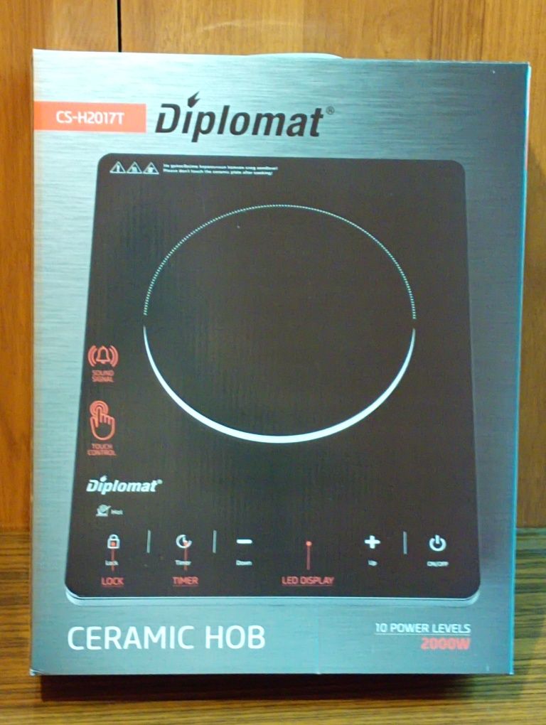 НОВ свободно стоящ керамичен котлон Diplomat (CS-H2017T) 2000W.