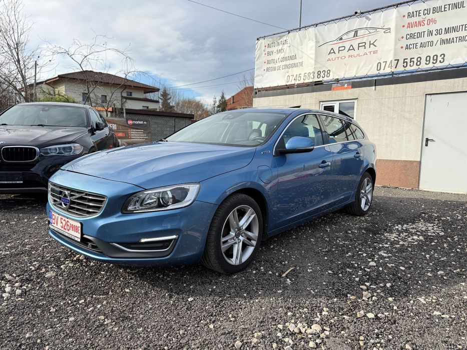 Volvo V60 Volvo V60 D6 Plug-in Hybrid Full Option 4x4 electric R-Design