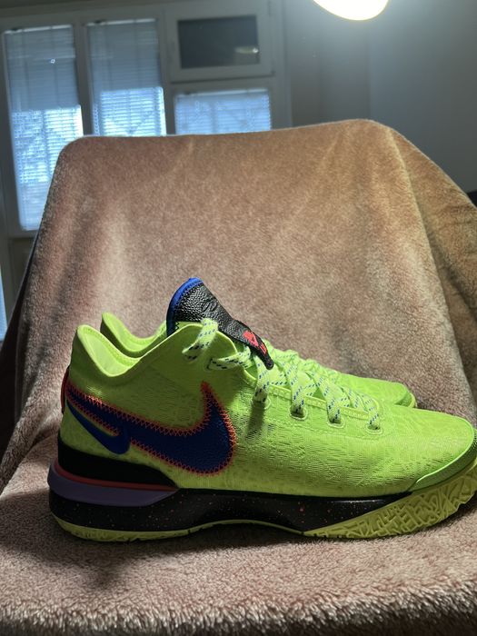 Nike LeBron NXXT Gen “Ghost Green”