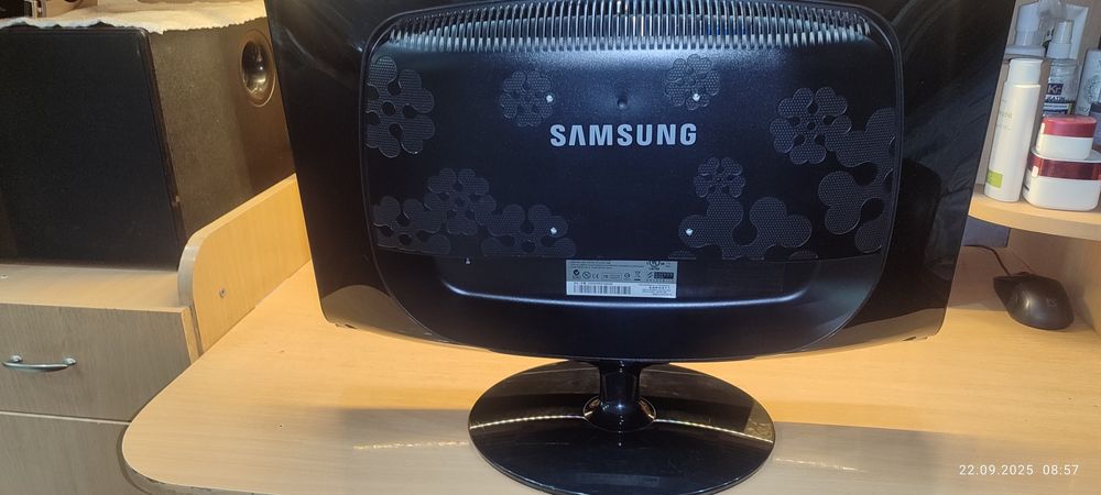 Монитор Samsung 22"