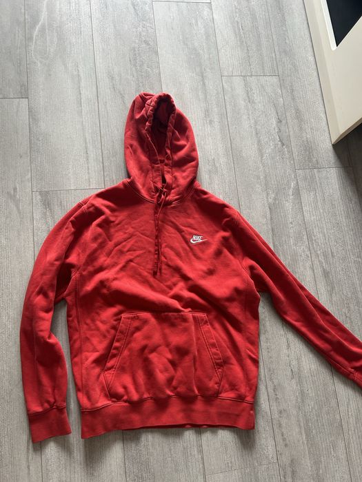 горнище найк червено