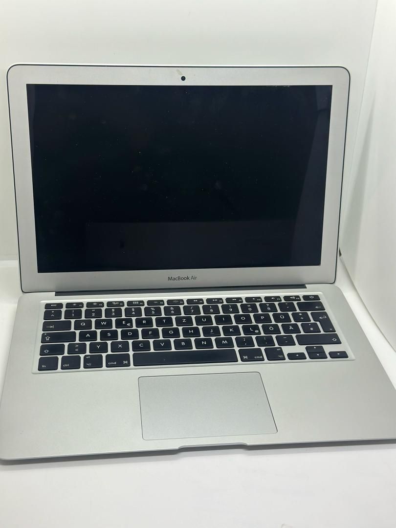 MacBook Air 13' 2017, i5 1.8 GHz, 8 GB, 128 GB, Silver -A-