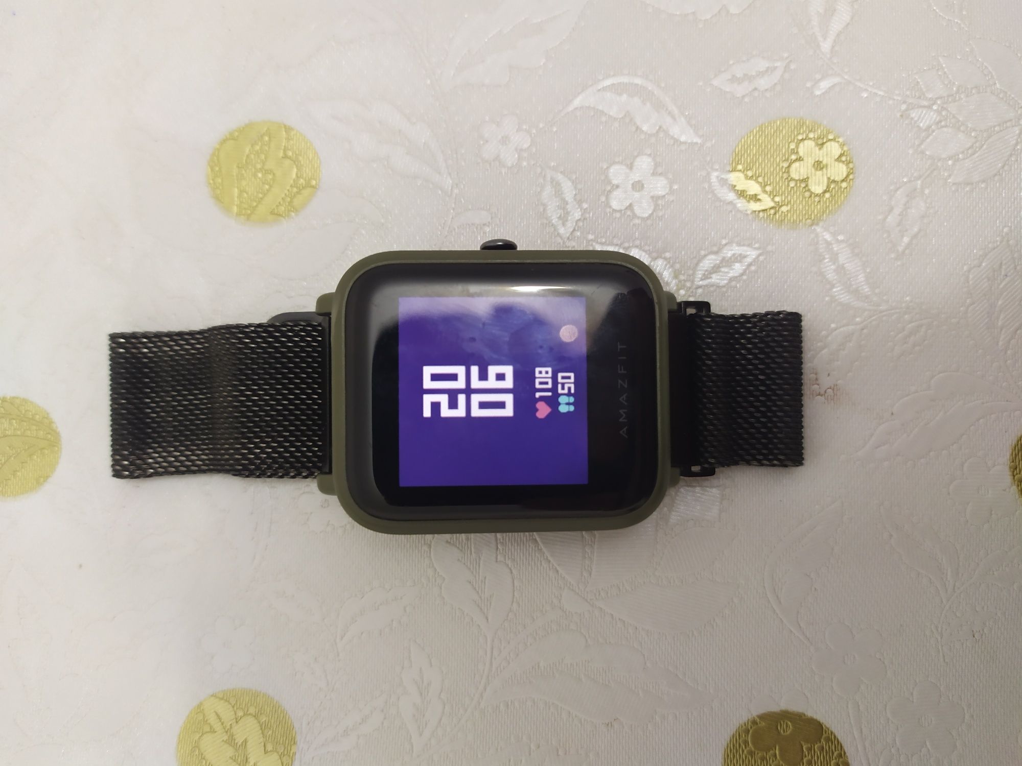 продам часы AMAZFIT Срочно