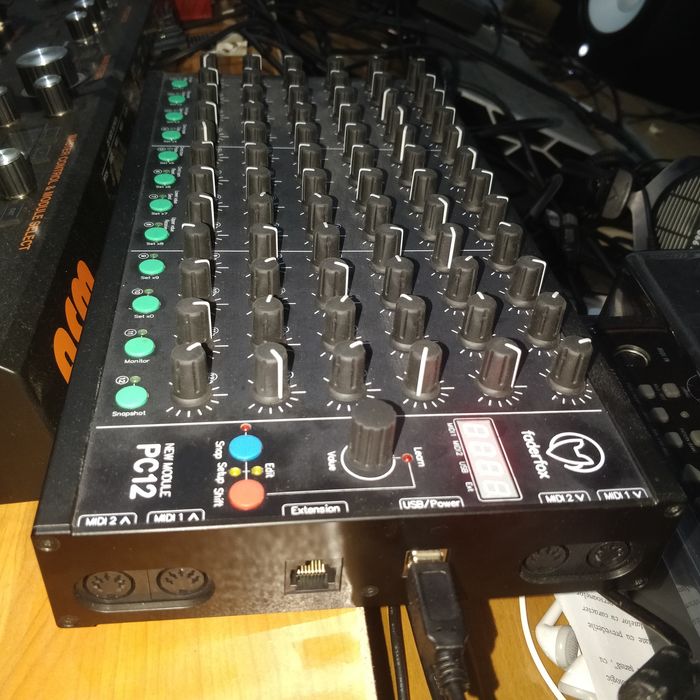 Faderfox PC 12 midi Dj Controller