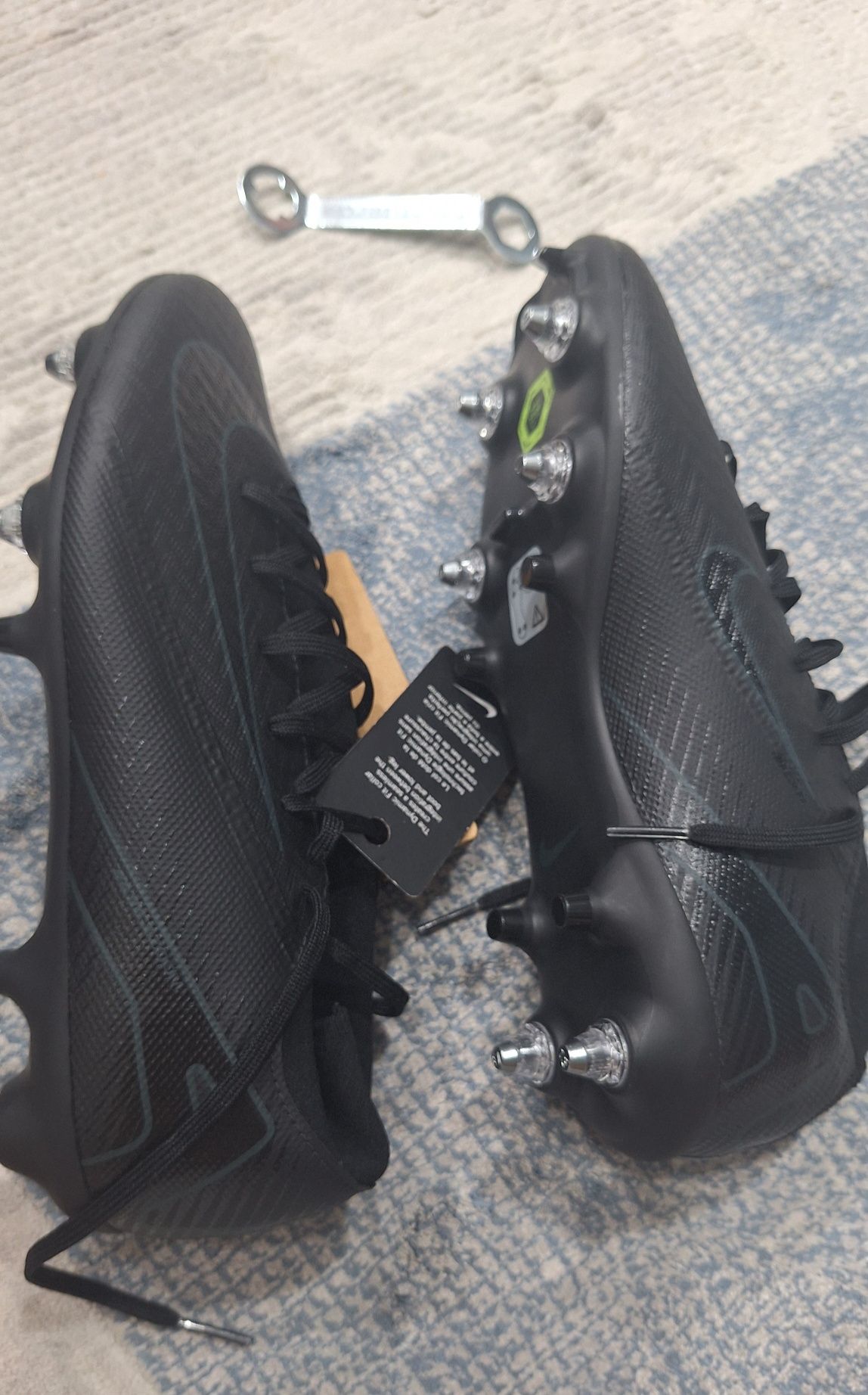 Бутсы Nike новые