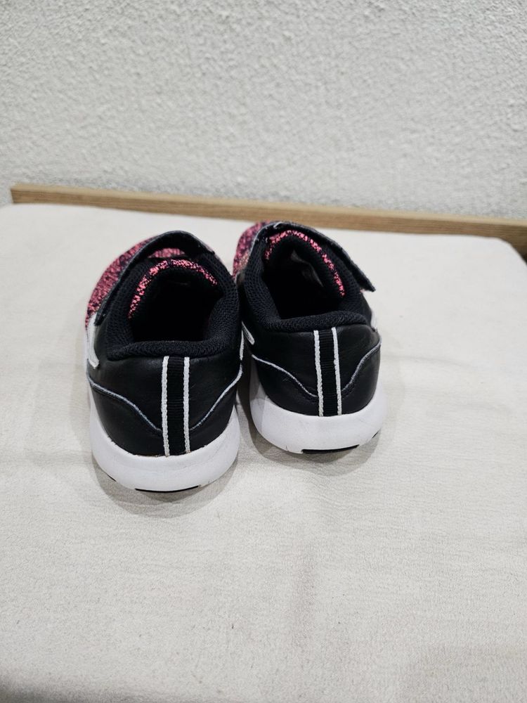 Оригинални маратонки- Nike-28.5 номер