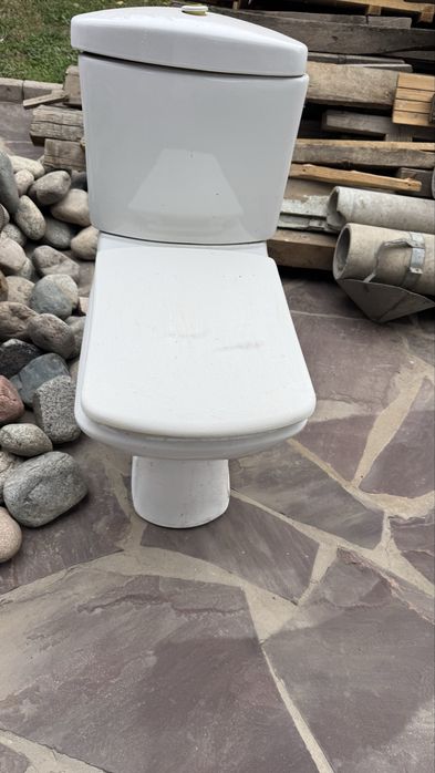 Унитаз, раковина со стойкой бу