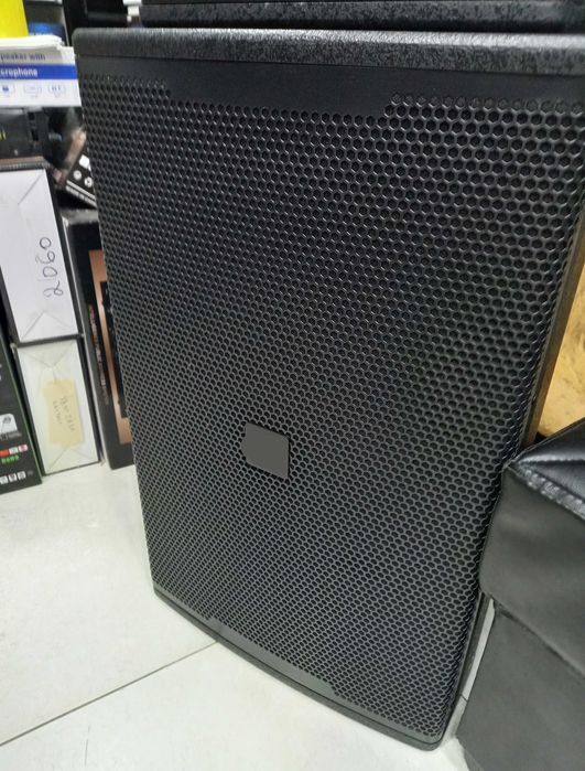 Колонки большие 15 дюймов Jbz новые в упаковке.