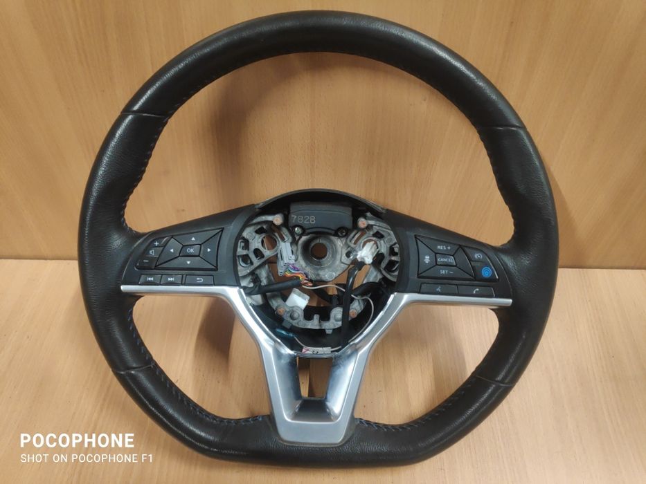 Волан Nissan Leaf / Нисан Лийф 2022г.