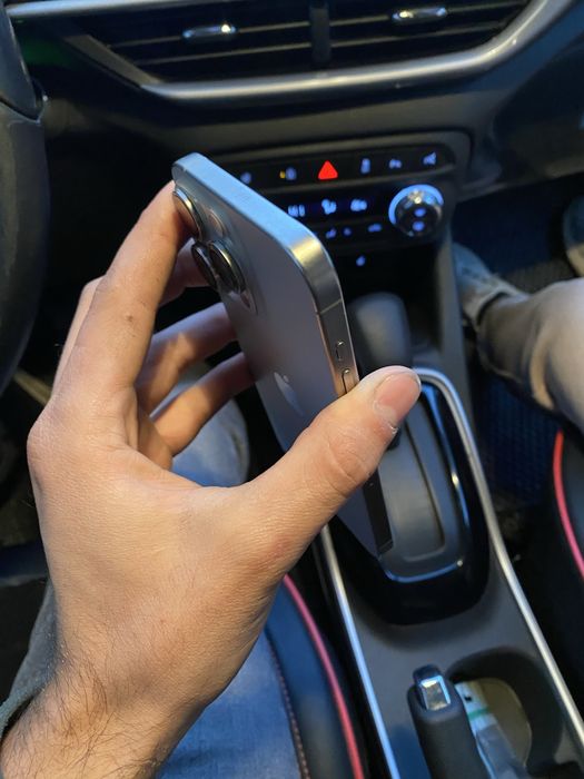 Iphone 15 pro max 256gb ideal