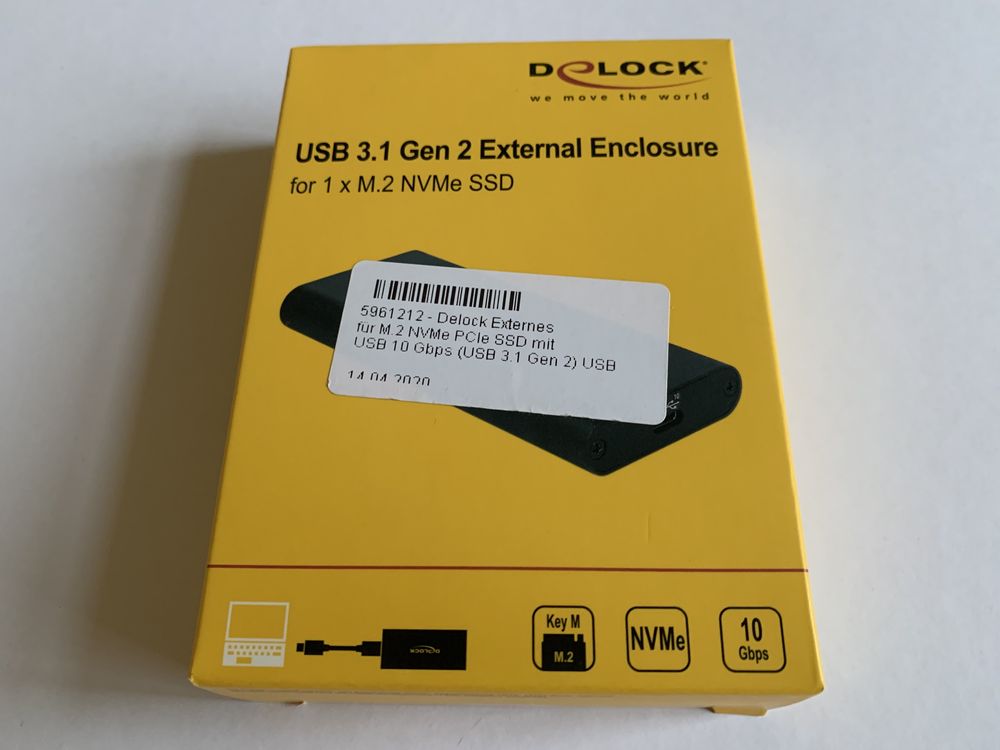 Vând carcasă SSD externă USB 3.1 Gen2