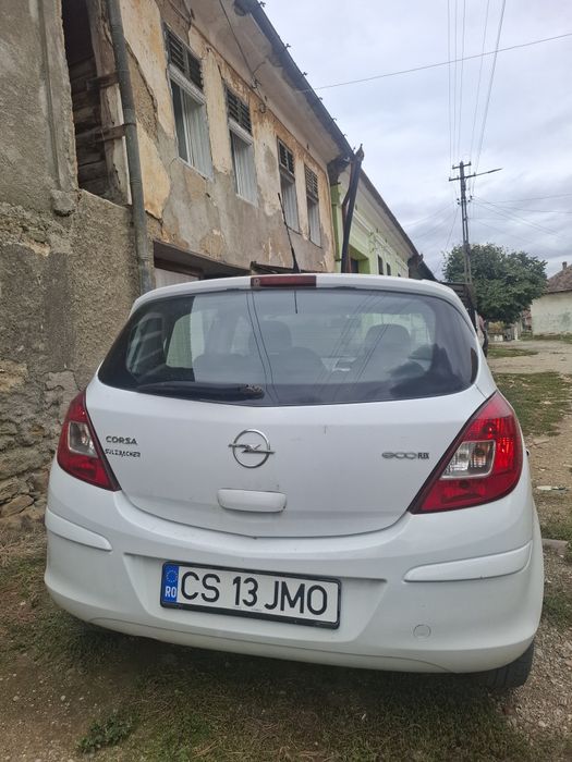 Vând opel corsa an 2009,1.0 benzină 1.450€ Preț negociabil!Mai multe d