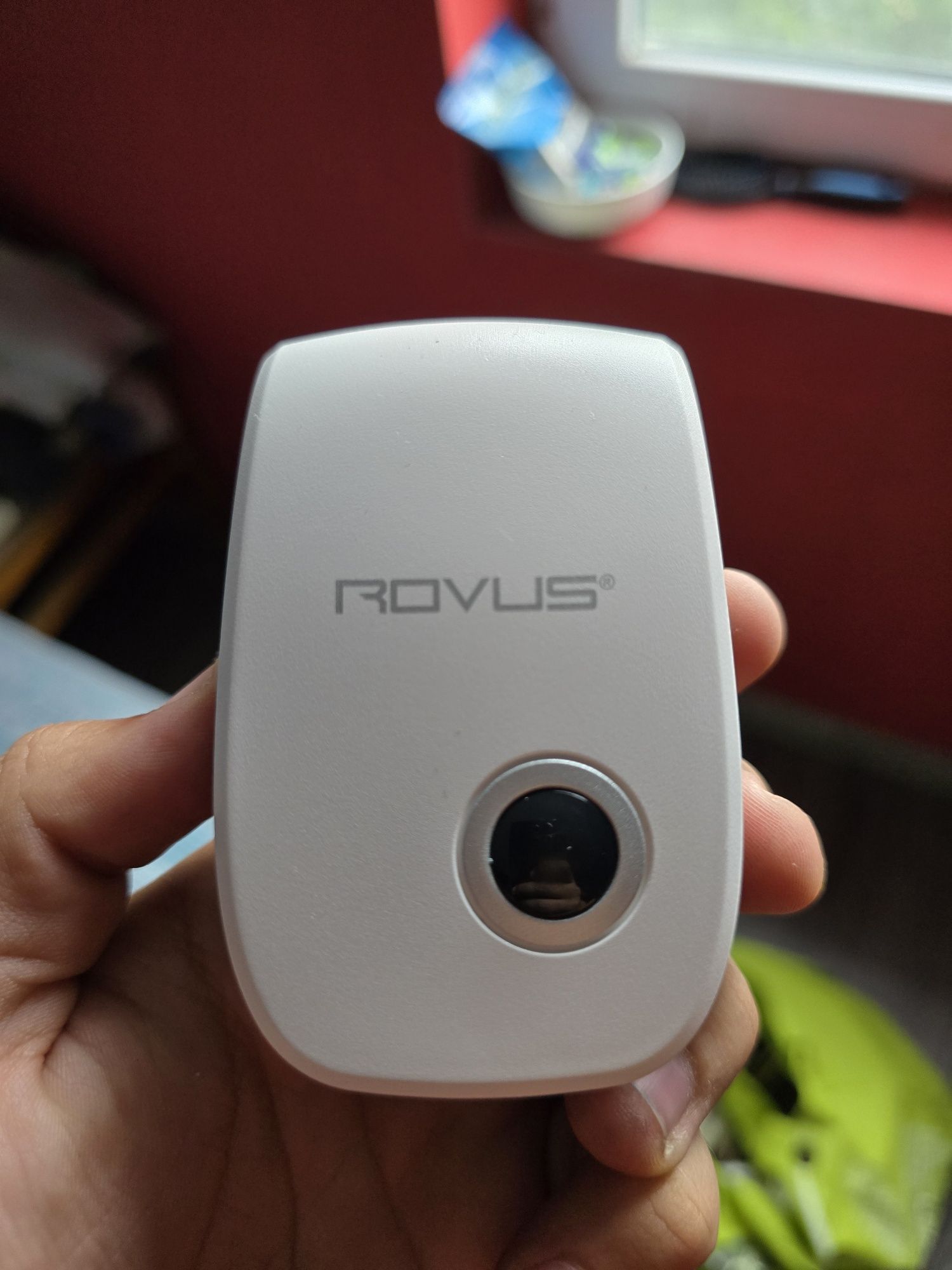 Rovus устройство с Ултра звук за насекоми и малки животни