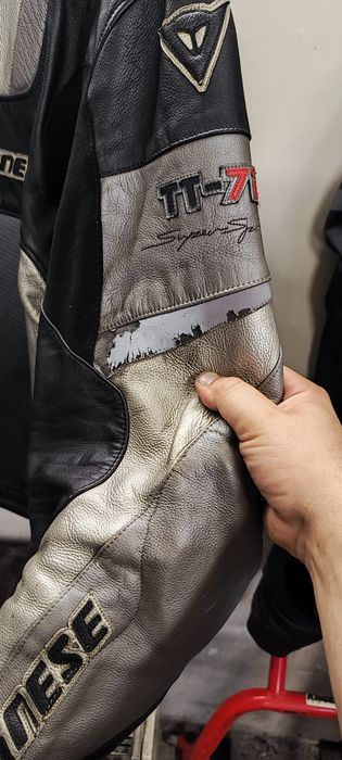 Мото яке dainese