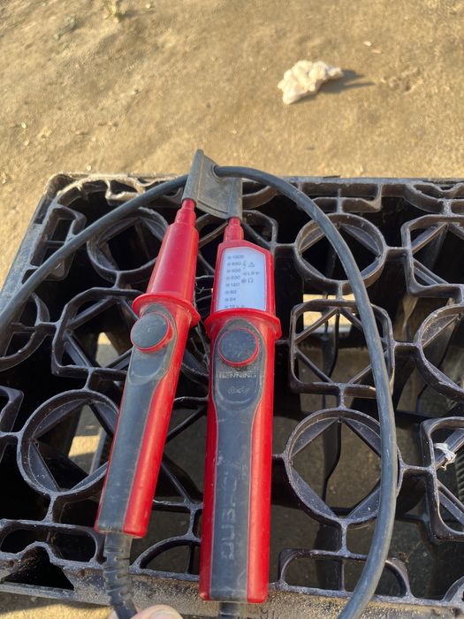 Tester tensiune bipolar