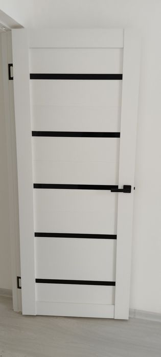 Двери новые ! 3 комплекта срочно