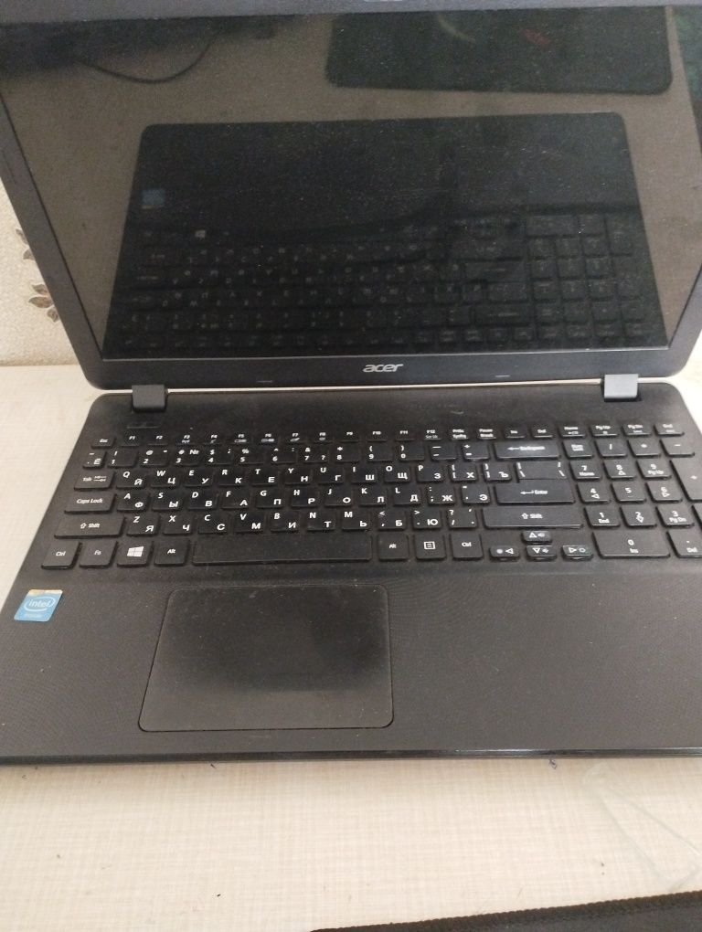 Acer notebook sotiladi