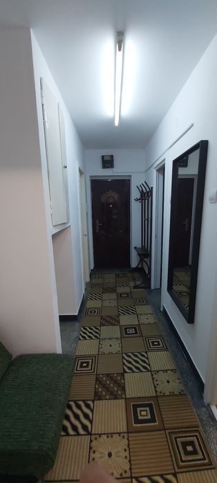 Apartament 2 camere de închiriat bloc renovat
