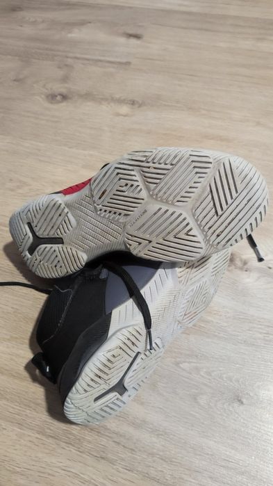 Încălțăminte sport baschet 41