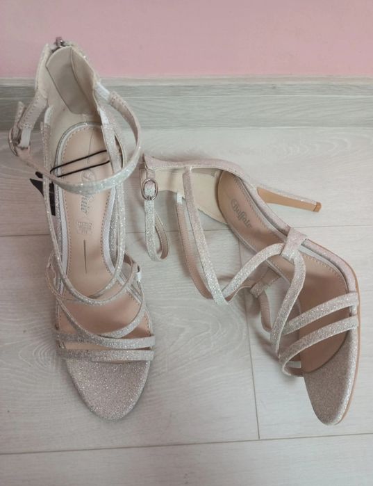 Sandale de ocazie Buffalo argintii