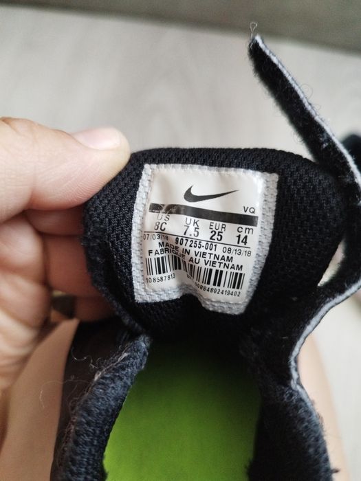 Vând încălțăminte băiat. Detalii la fiecare poză