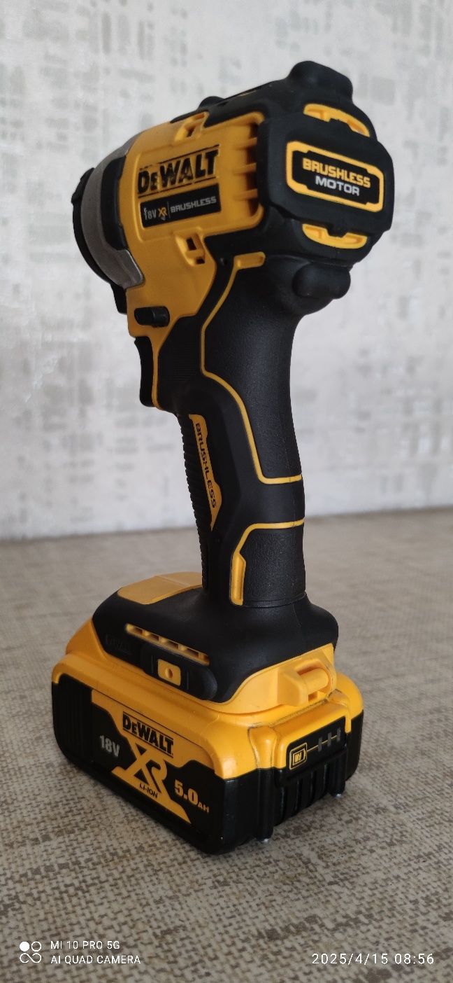 DEWALT.  ariginal.. evropaniki.
