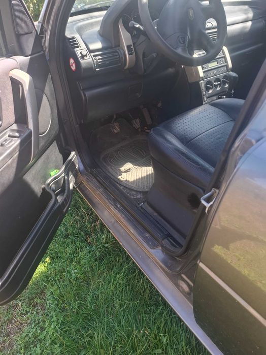 Autoturism Land Rover