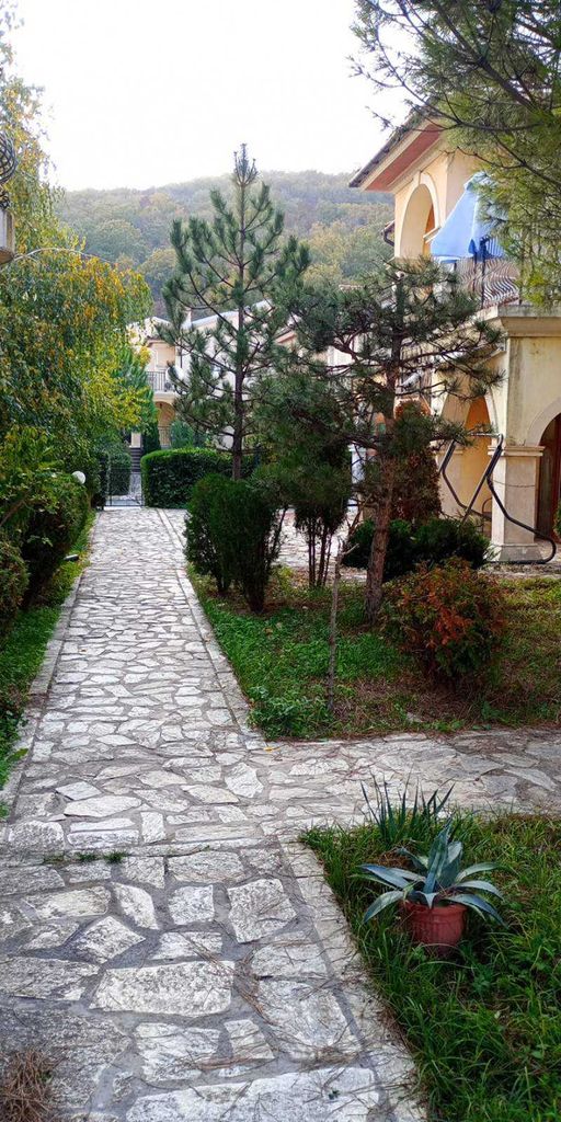 Продава се Двустаен апартамент в к.к. Елените - 56 кв.м за 1411 €/кв.м - Снимка #9