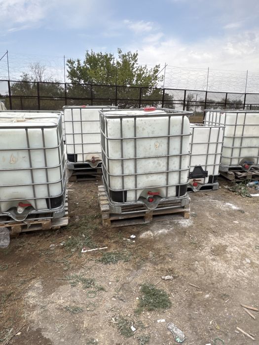 Ёмкость тонник и бочки 100 литровый хорошем состаяние