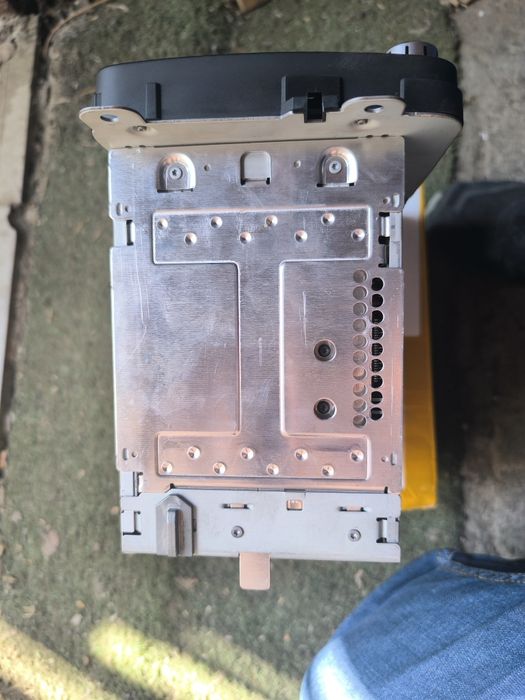 Продавам мултимедия с навигация за vag/ Фолксваген