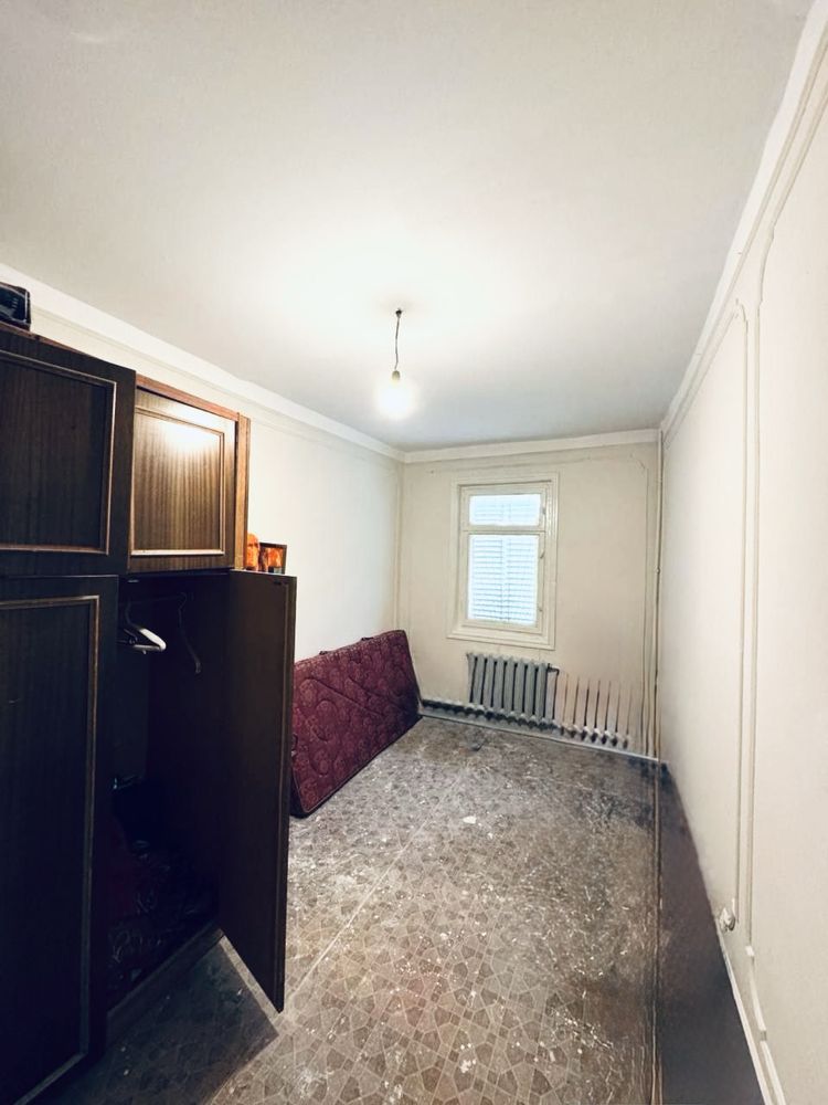Продается 3 комнатная квартира.Мирзо Улугбекский район.Массив Карасу-4