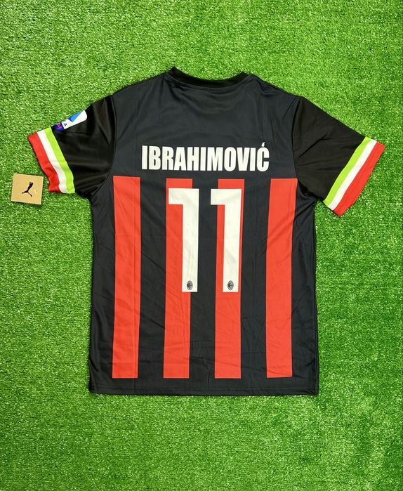 Ретро мъжка футболна тениска на Милан/Ibrahimovic/Milan/21/22