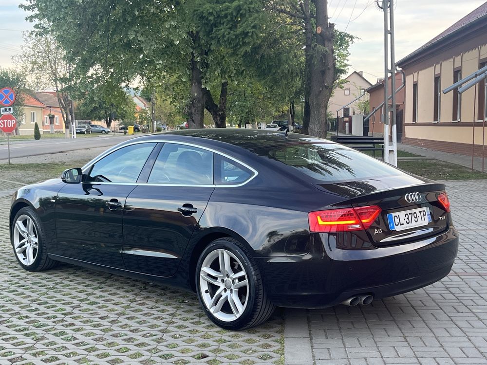 Audi A5 an 2013 motor 2.0 diesel 143  cp