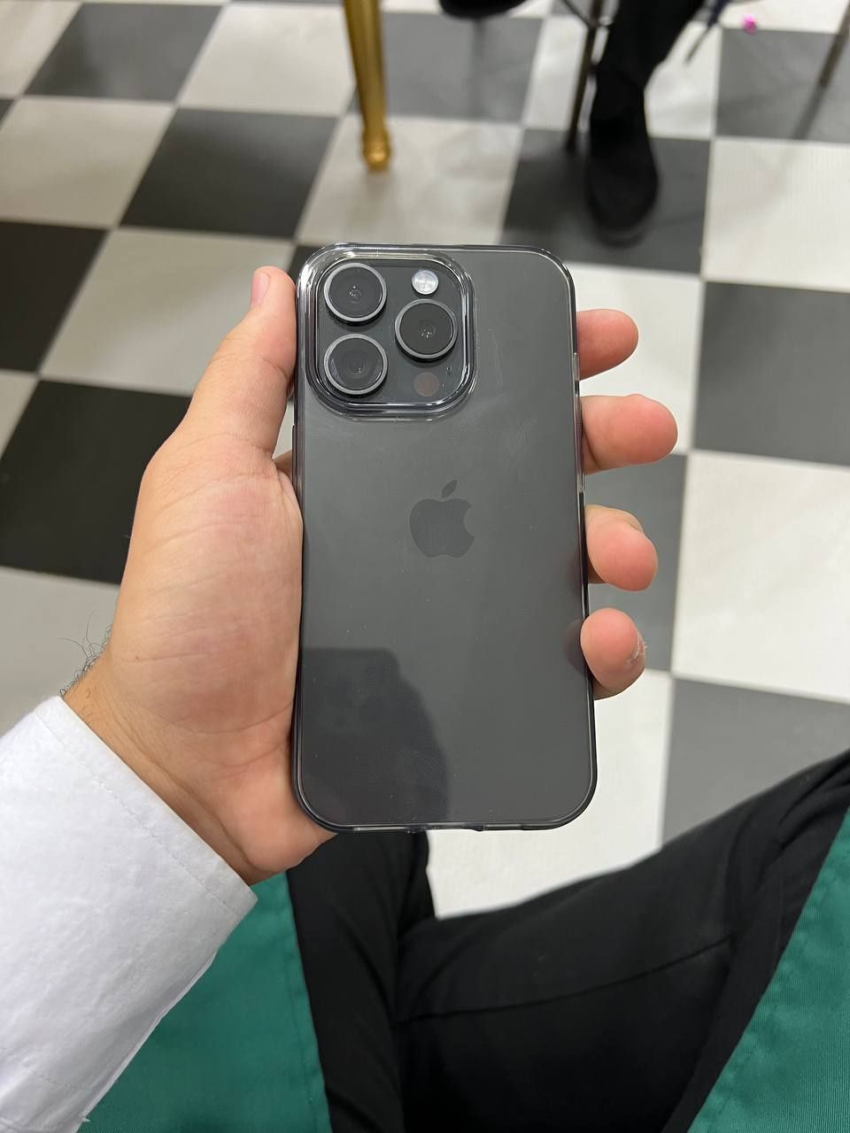 Продается iPhone 15 pro