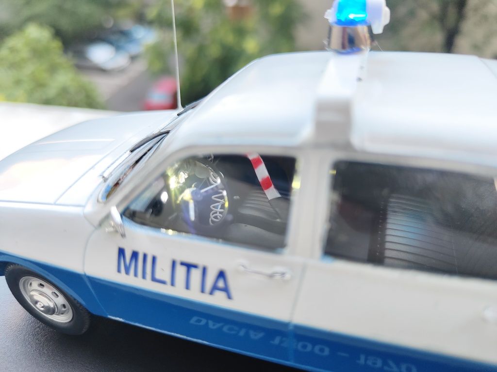 Macheta Dacia 1300 ,, Miliția,, cu lumini funcționale