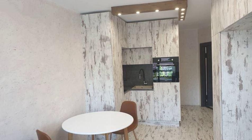 Дава се под наем Едностаен апартамент в Пловдив, Център - 36 кв.м за 410 € - Снимка #1