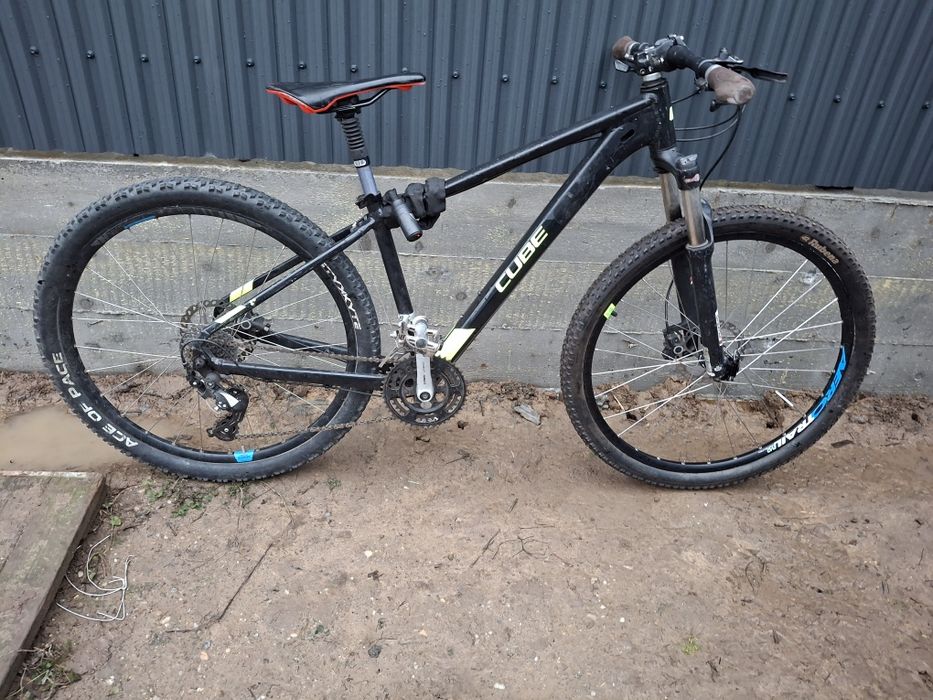 Bicicleta mtb cube