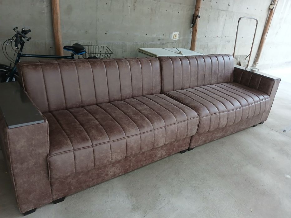 Диван.               .