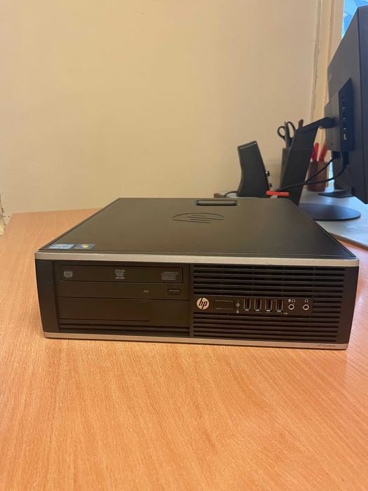 HP Compaq 8200 Elite Small Form Factor PC