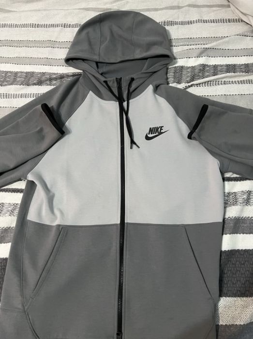 Vand hanorac nike tech fleece